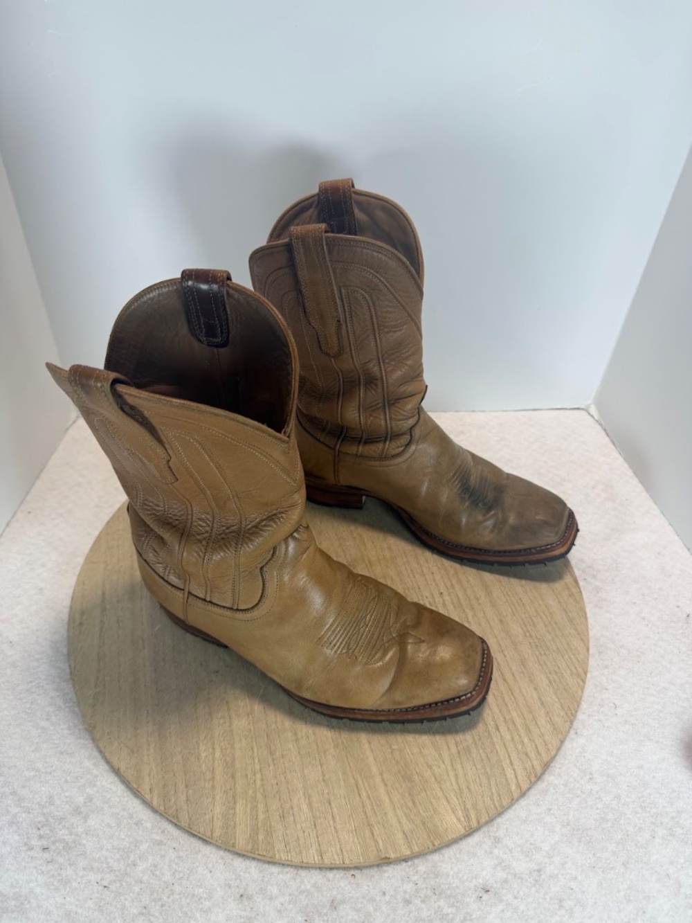 Tecovas Cowboy Boots Men's 9.5 D Tan Leather Vibram Sole Handmade Mexico